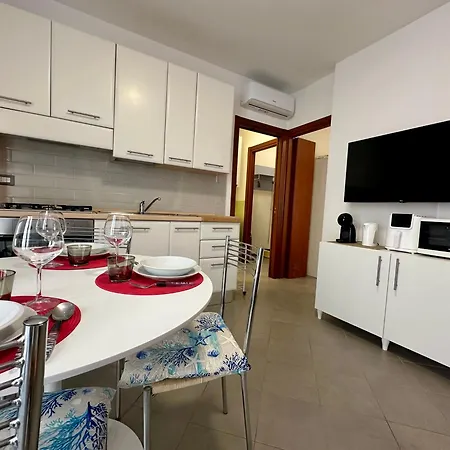 Apartment Casa Ginsea - Ampia Terrazza, Parcheggio Privato, 5 Min Dal Mare
