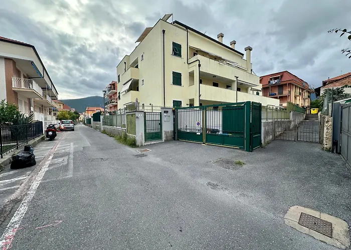 Casa Ginsea - Ampia Terrazza, Parcheggio Privato, 5 Min Dal Mare Daire